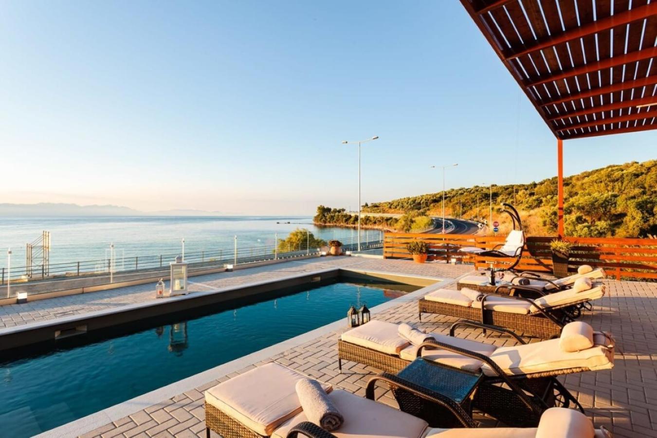 Seaside Summer Bliss - Aurora Luxury Pool Paradise Petalídhion Exterior foto